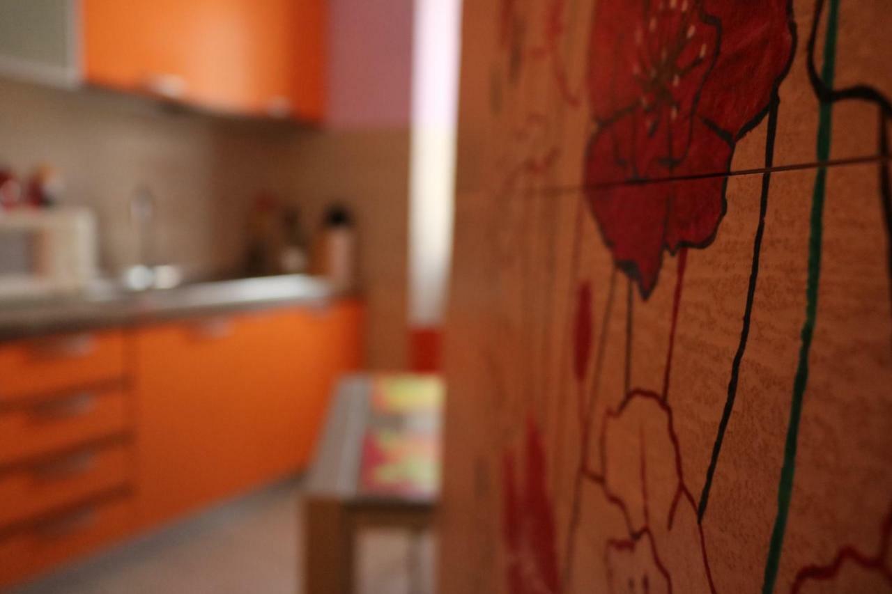 Ortignano Raggiolo B&B La Casa D'Artista المظهر الخارجي الصورة