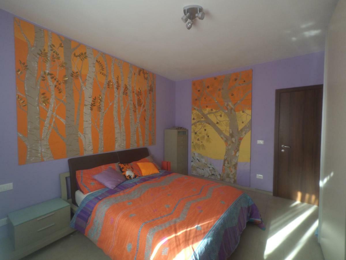 Ortignano Raggiolo B&B La Casa D'Artista المظهر الخارجي الصورة